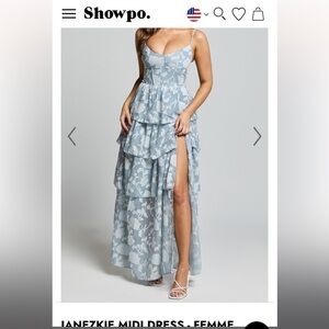 JANEZKIE MIDI DRESS - FEMME TIERED JACQUARD FORMAL DRESS IN LIGHT BLUE
